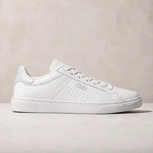 ZGR style white low top sneakers for men shown as budget-friendly casual shoes for chinos, jeans, and summer outfits