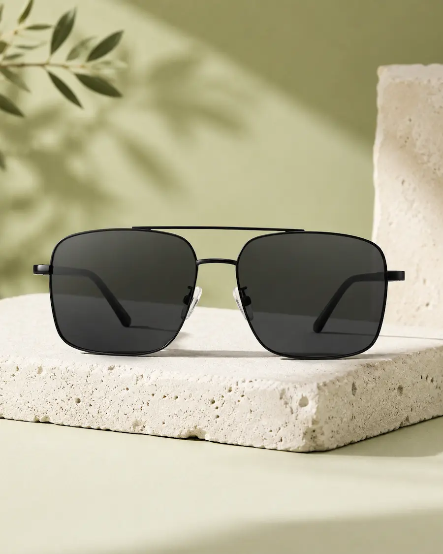 Best men’s sunglasses on Amazon in a retro rectangle aviator style